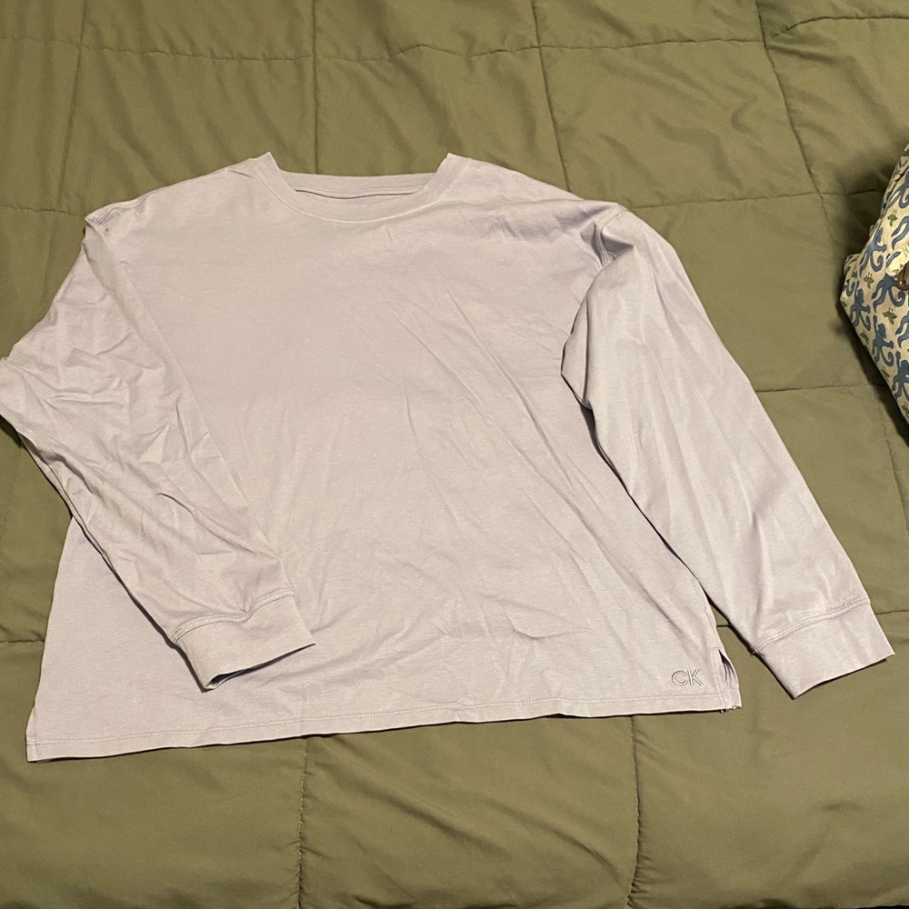 Woman’s Lilac Long Sleeve Shirt